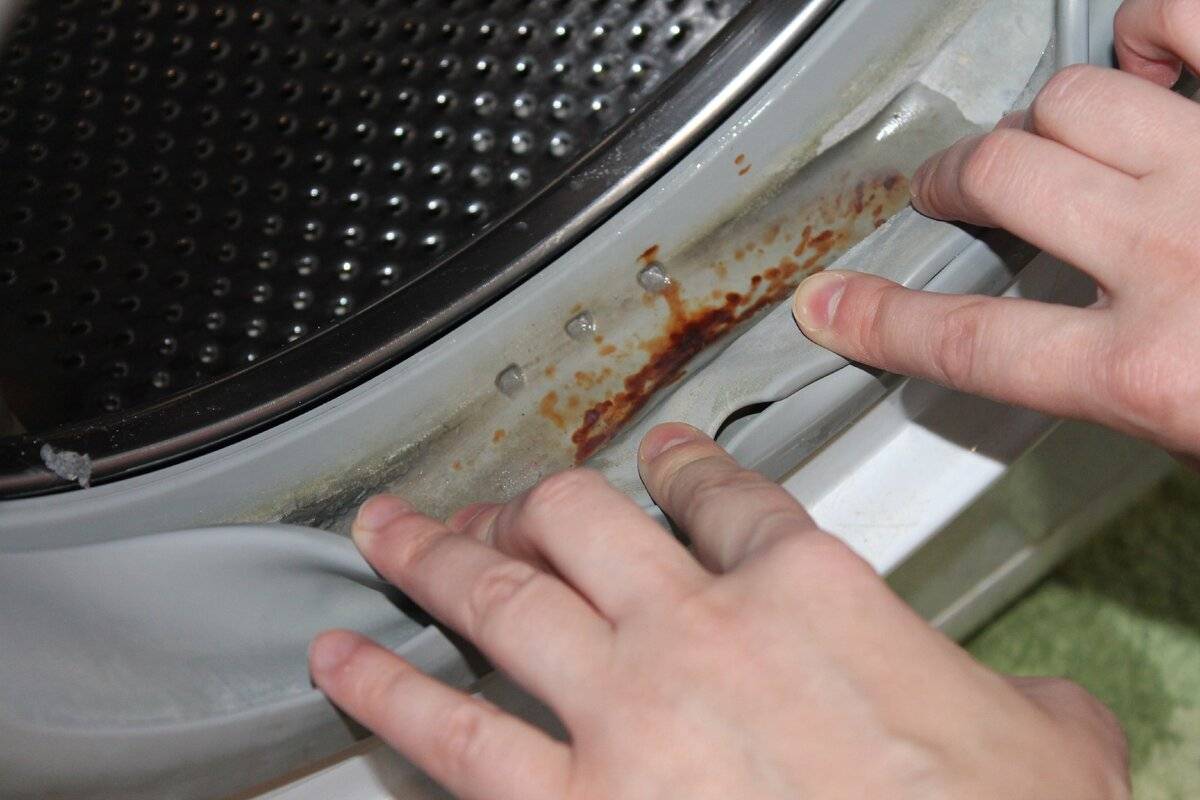 Как очистить стиральную машину от запаха и грязи в домашних условиях: способы