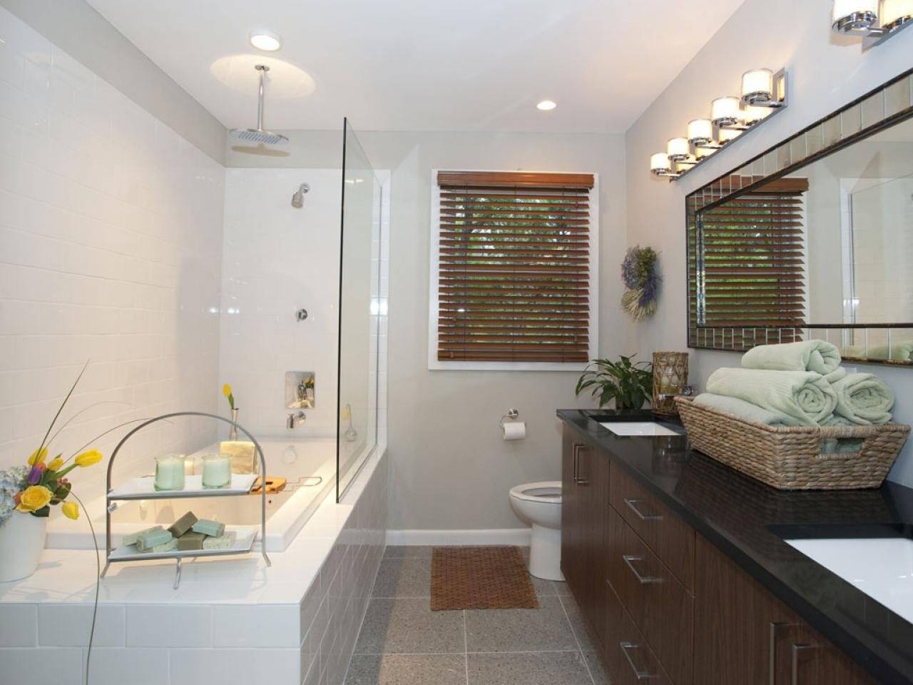 Дизайн ванной комнаты с окном (фото) – варианты и идеи интерьера