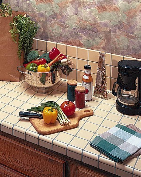 Керамическая плитка для кухни, отличия пареметров для пола, фартука и стен