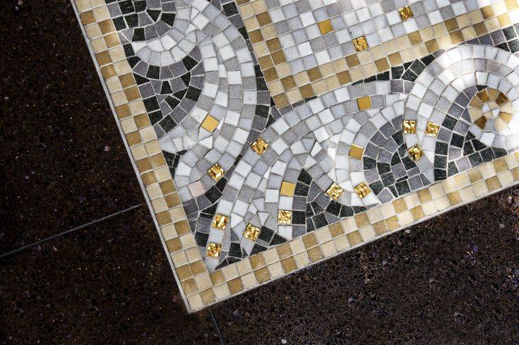 Столешница из мозаики (32 фото): как сделать своими руками, итальянская мозаичная отделка раковины, ремонт и декорирование