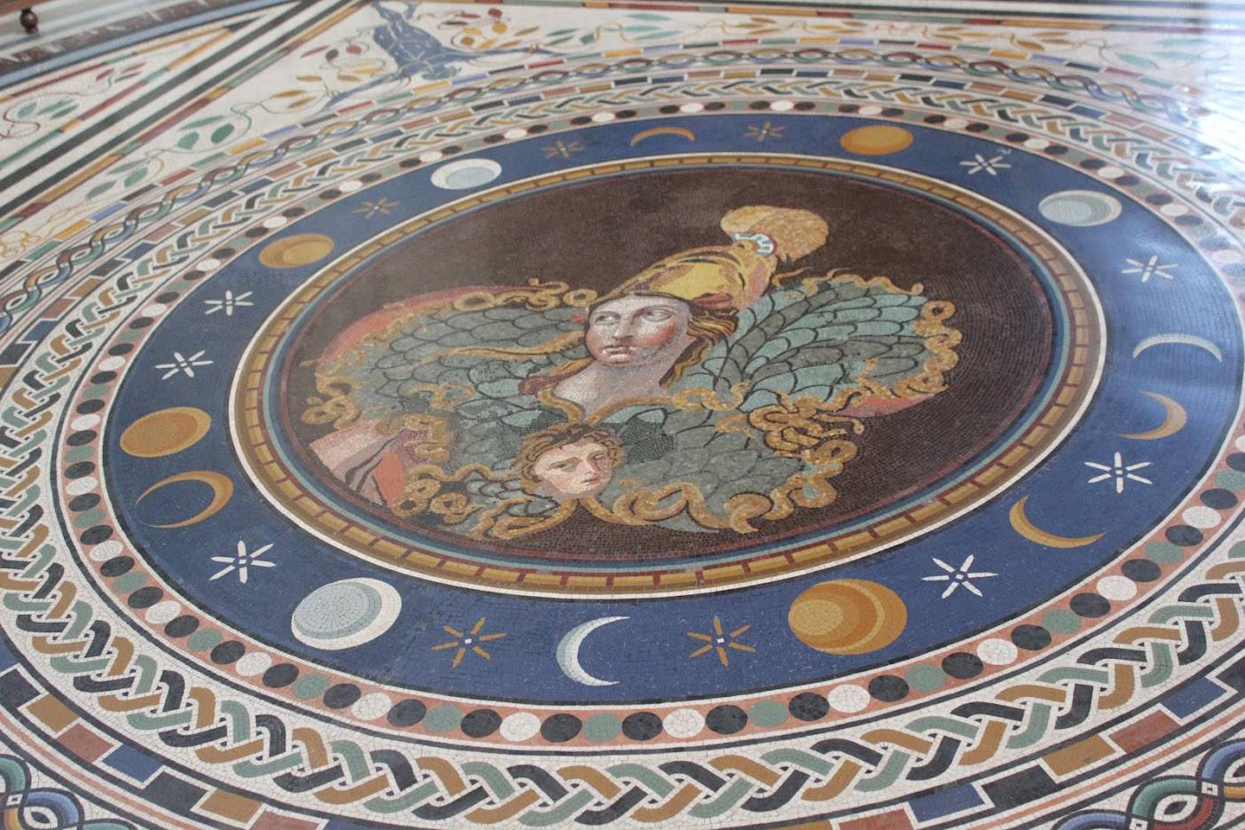 Венеция: мозаики собора святого марка
венеция: мозаики собора святого марка