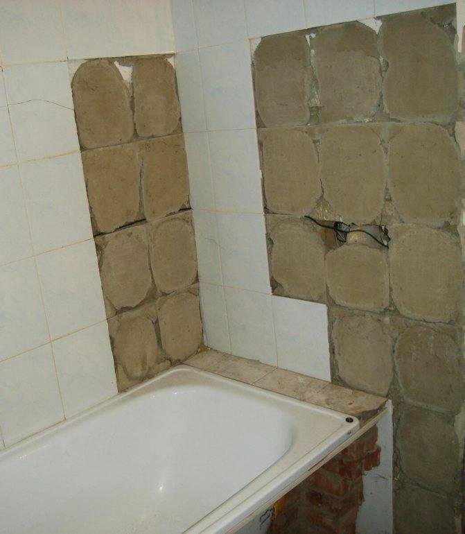Чем приклеить плитку в ванной если она отвалилась? что делать и как приклеить отвалившуюся плитку в ванной?