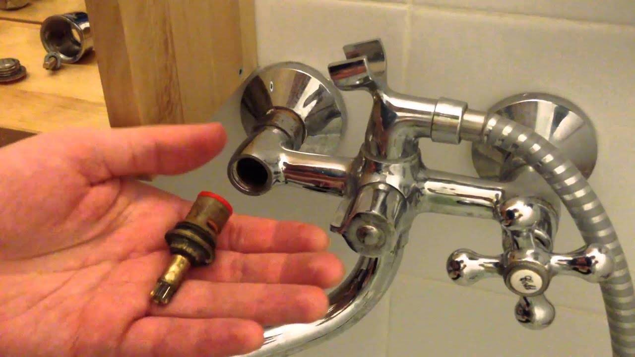 Капает, течет кран в ванной или смеситель на кухне: видео как починить капающий кран в ванной