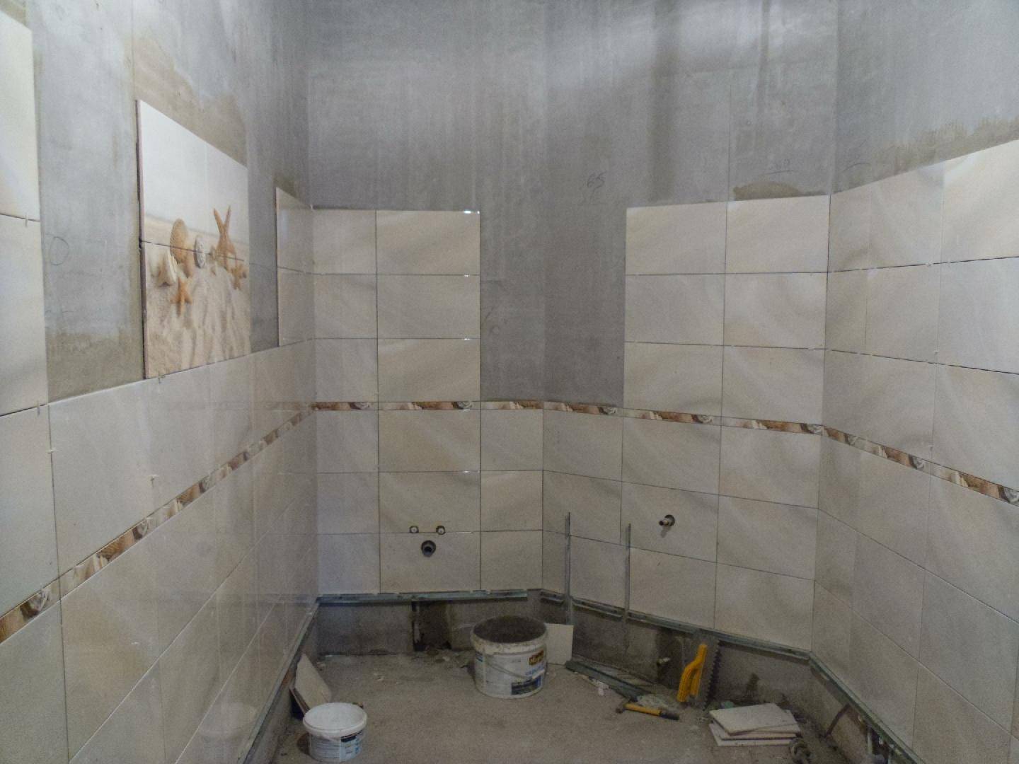 Как подготовить стены под плитку в ванной комнате
