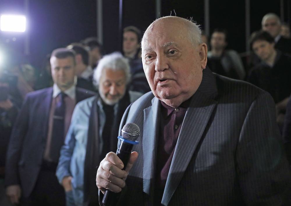 Михаил горбачев — биография, личная жизнь, фото, причина смерти, президент ссср 2022 - 24сми