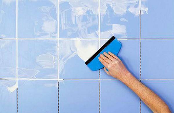 Какая затирка для плитки в ванной лучше: силиконовая или эпоксидная / zonavannoi.ru