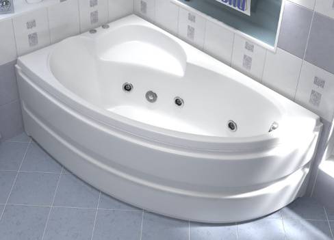 Виды угловых ванн для маленькой ванной комнаты