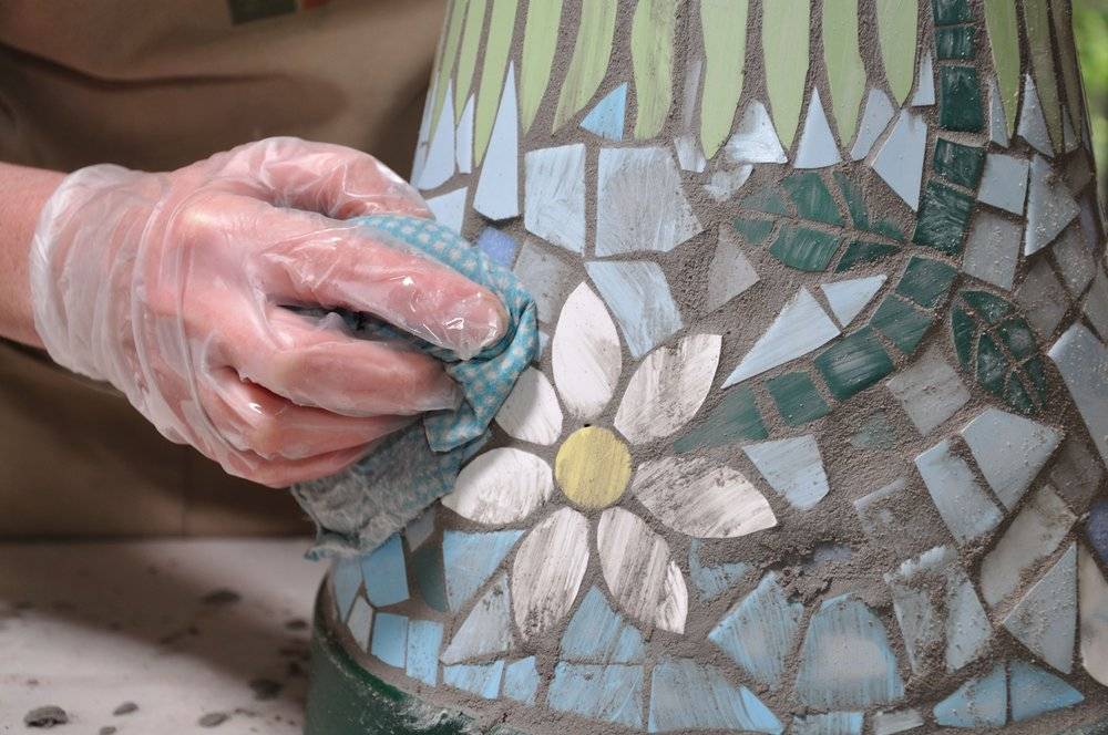 Мозаика из битой плитки своими руками: орнамент в ванной и на кухне