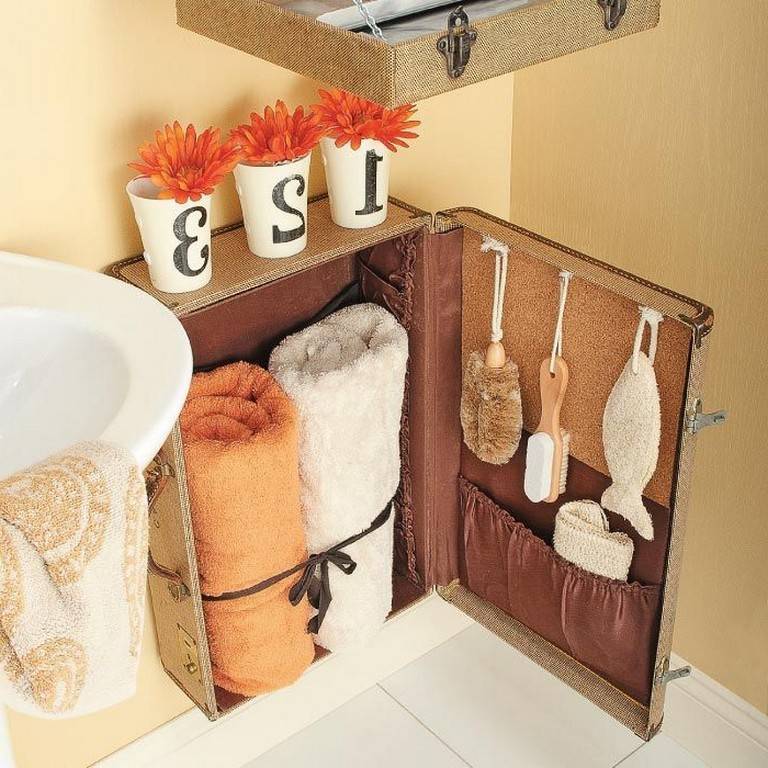 Удобное хранение в ванной комнате: используем стены на всю катушку!