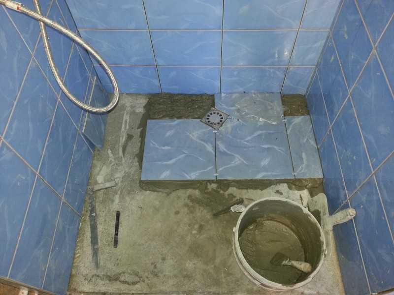 Встроенная душевая кабина из кафеля в ванной комнате: размеры, фото ванны, как сделать встраиваемый душ без поддона своими руками
