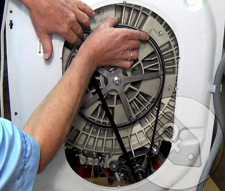 Как самостоятельно снять барабан на стиральной машине
