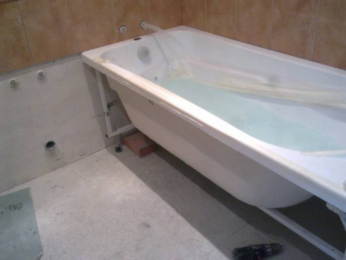 Как класть плитку вокруг ванны своими руками: особенности (фото и видео)