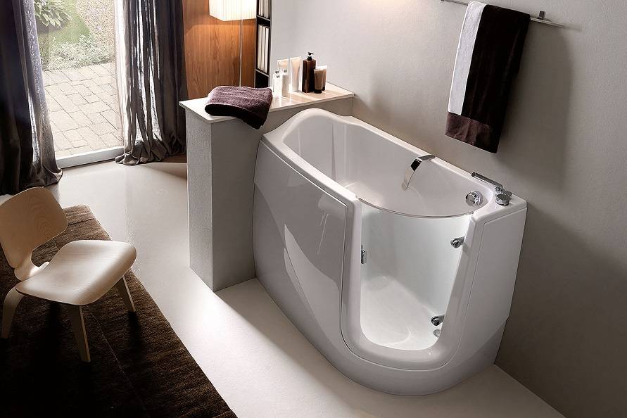 Самая маленькая ванна: размеры, формы. мини ванны угловые, сидячие, круглые