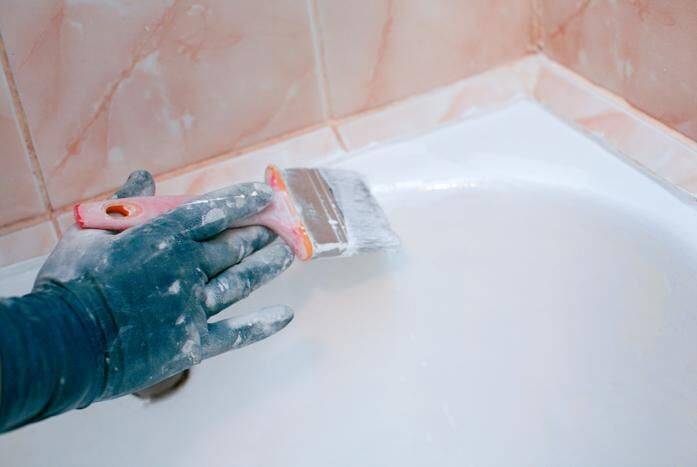 Как и чем покрасит чугунную ванну – материалы и технология нанесения