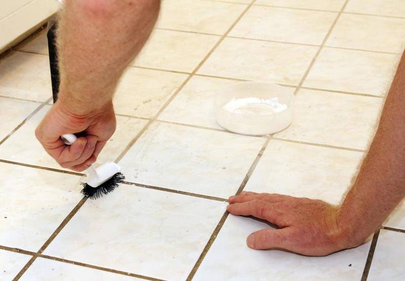 Чем отмыть швы между плиткой в ванной