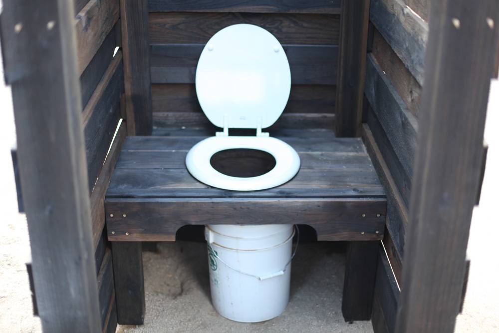 Как сделать своми руками дачный туалет без канализации: порядок работ, материалы