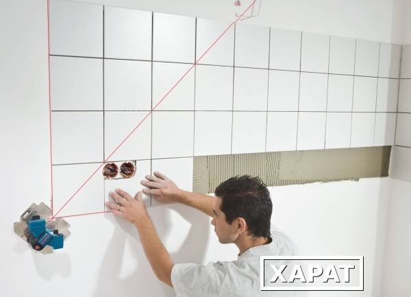 Как клеить плитку в ванной своими руками на стены и пол