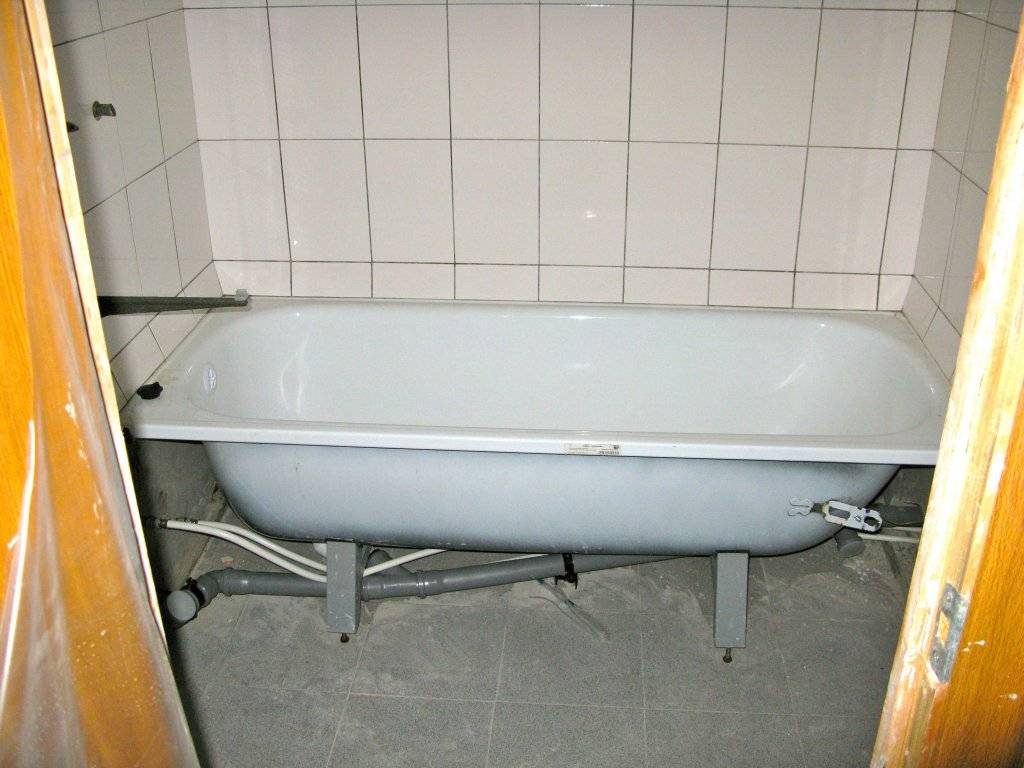 Высота установки акриловых ванн