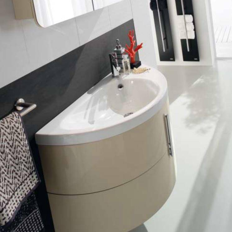 Нестандартная мебель для ванной комнаты - асимметричная, полукруглая