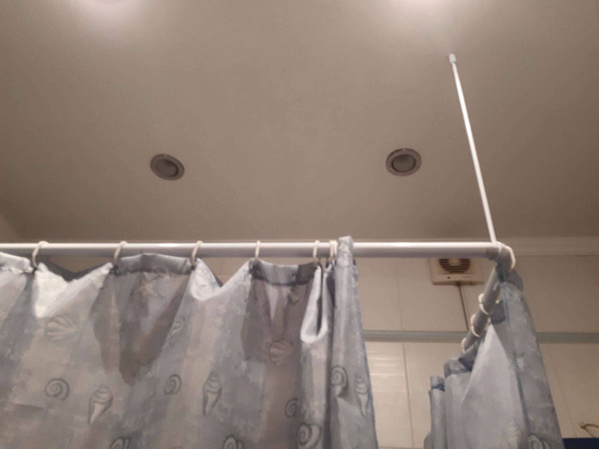 Как повесить занавеску в ванной