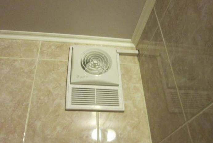 Вытяжка в ванной: виды вентиляции и способы ее монтажа