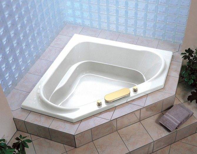 Угловая ванна размеры стандартные и маленькие для акриловой и других