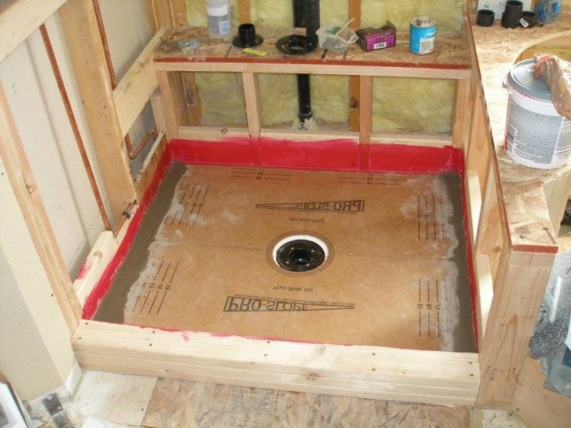 Санузел в деревянном доме: как сделать душевую кабину