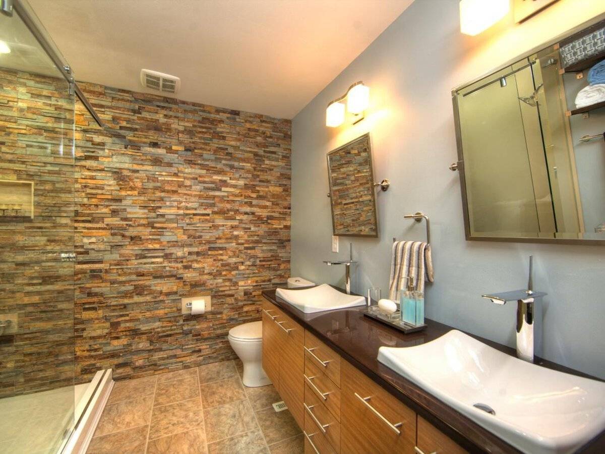 Чем отделать стены в ванной комнате - варианты настенных покрытий