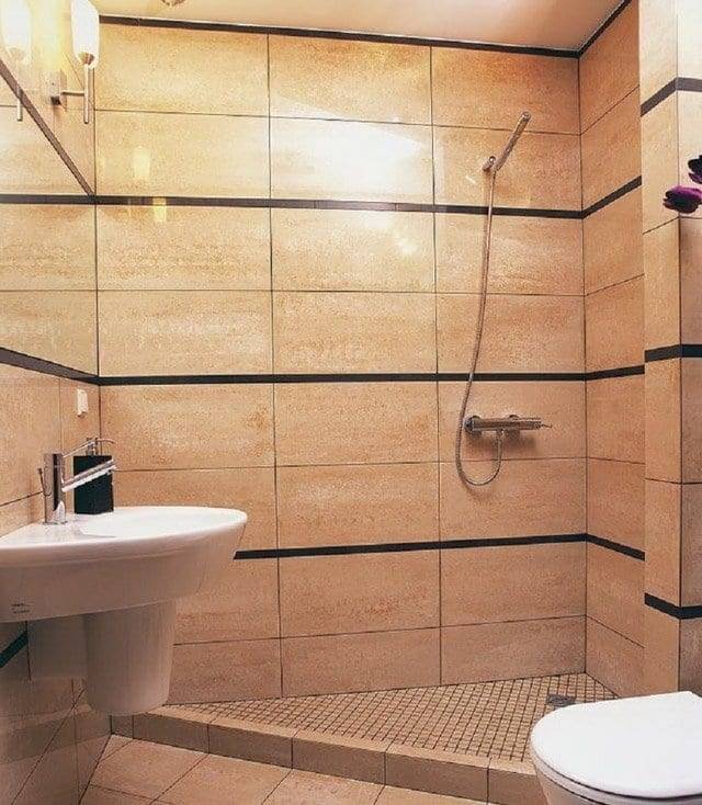 Как выбрать плитку для маленькой ванной - 9 фото