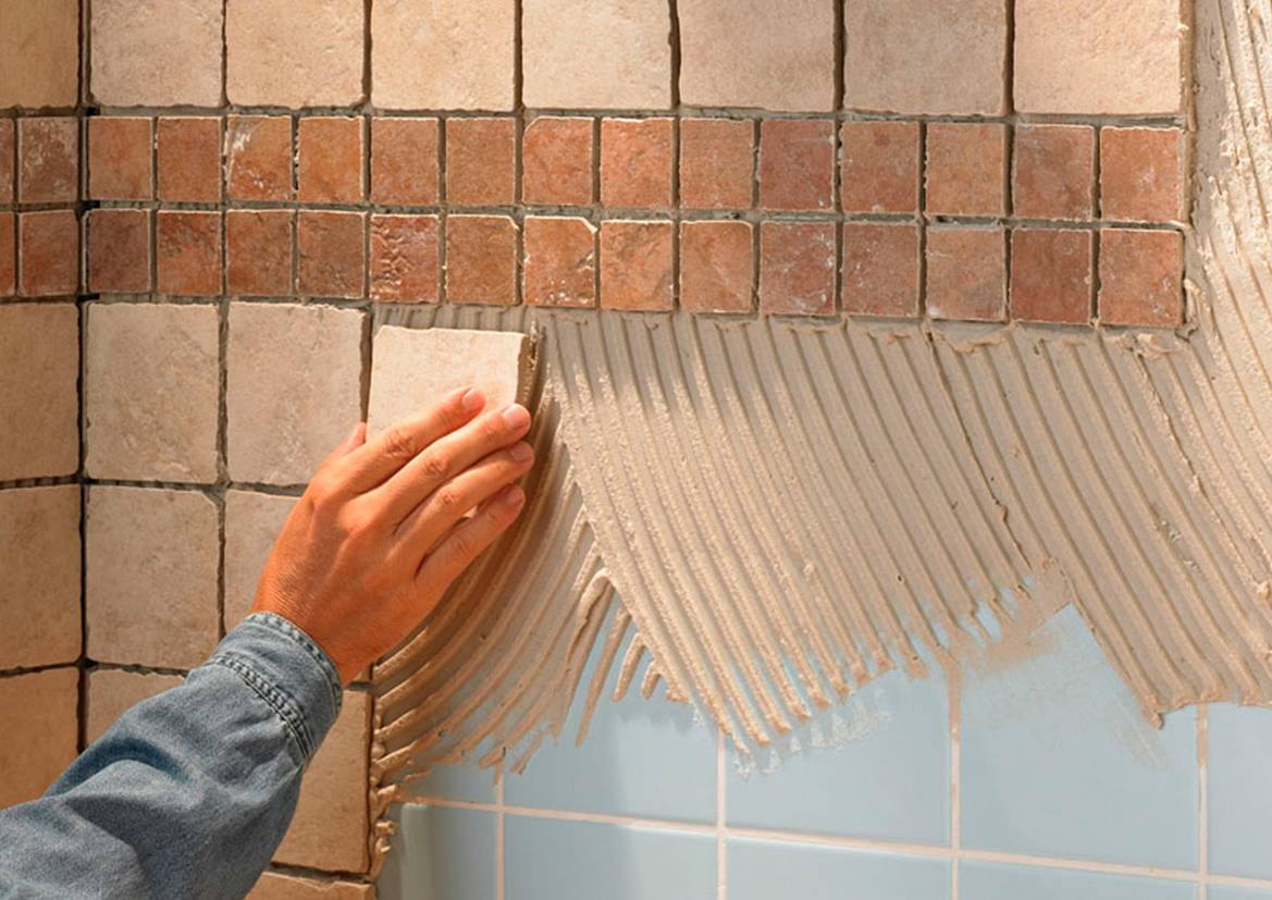 Как быстро положить плитку на стены: экспресс-метод, проверенный профессионалами
