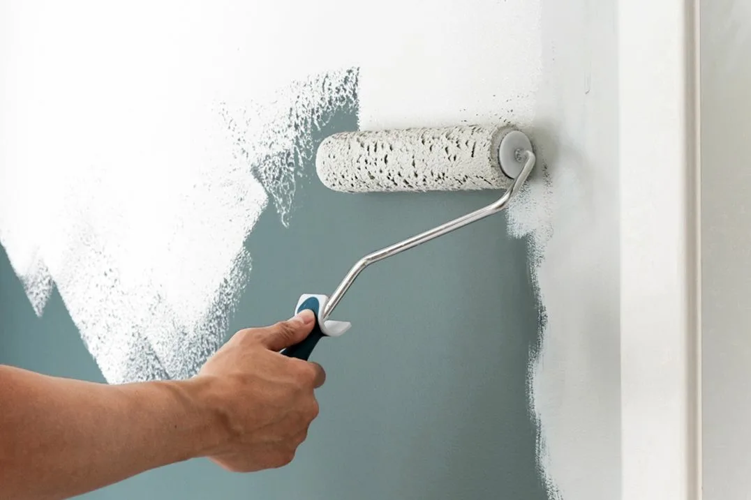 Как покрасить в ванной стены. технология покраски стены в ванне, советы специалистов | детали интерьера