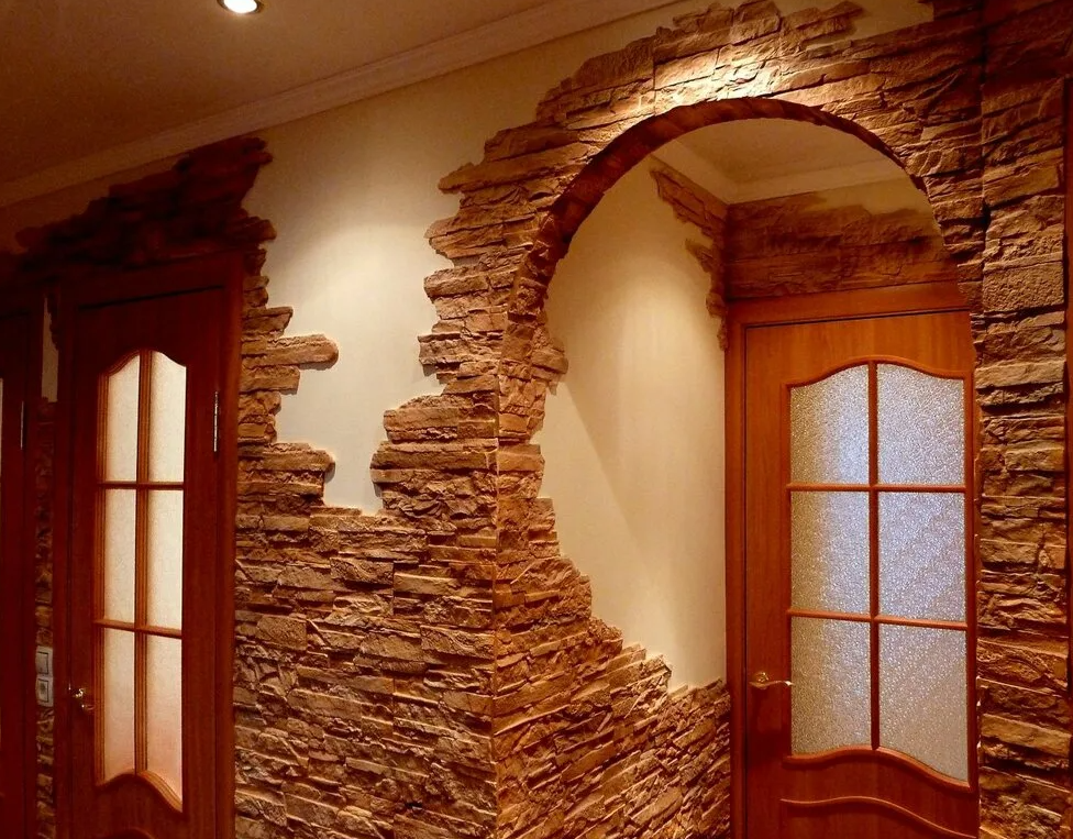 Декоративная плитка для внутренней отделки: красивая укладка на стену, кафель и гипс, фото