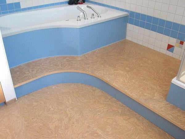 Хотите постелить пробковый пол в ванной? Обзор основных характеристик современного материала