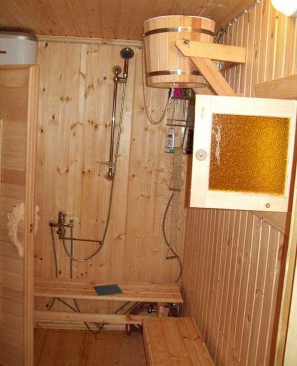 Как самостоятельно построить даачный душ из дерева: каркас, установка поддона