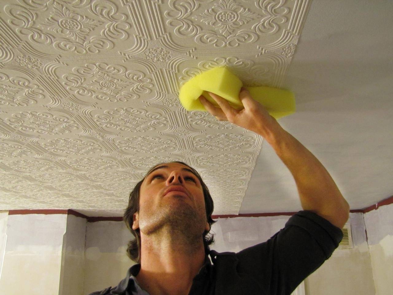 Потолочная плитка из пенополистирола: особенности выбора и укладки на потолок