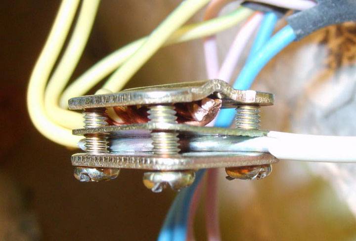 Соединяем медный и алюминиевый провода: как правильно?