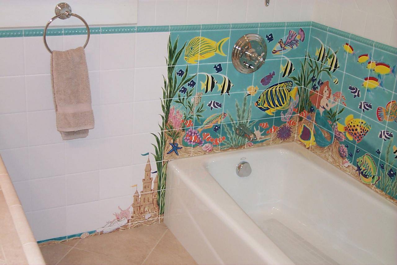 Как обновить плитку в ванной не меняя ее и не снимая: руководство, что наклеить, чем покрасить. 105 фото идей декора старой плитки