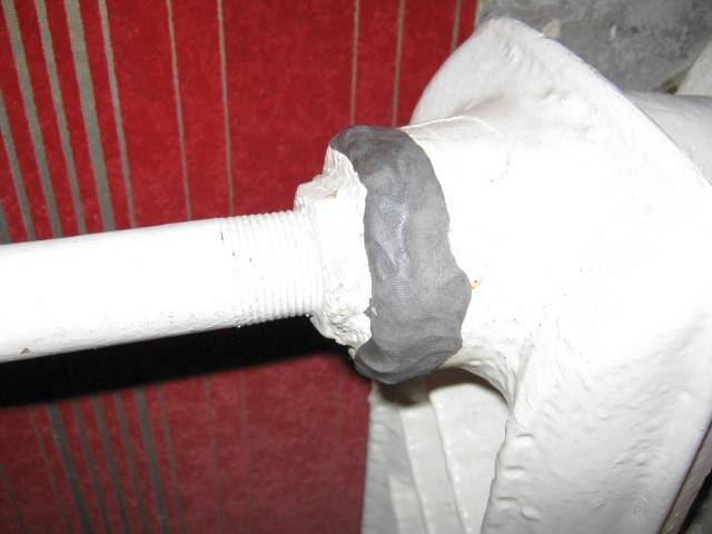 Ремонт чугунных радиаторов отопления: чистка своими руками, как промыть батарею, почистить не снимая, чем мыть