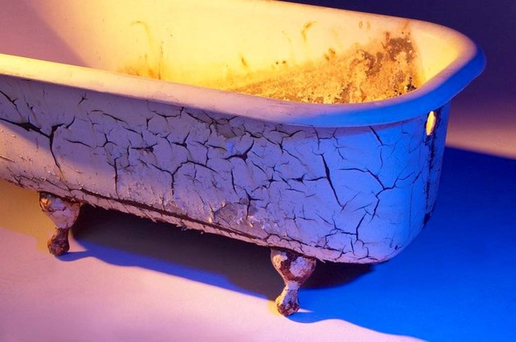 Восстановление и реставрация ванны покрытием эмалью: особенности покраски