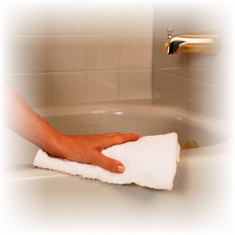 Чем отмыть ванну до бела в домашних условиях