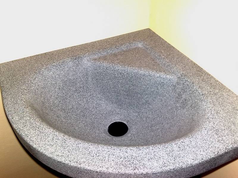 Раковина из искусственного камня для ванной комнаты