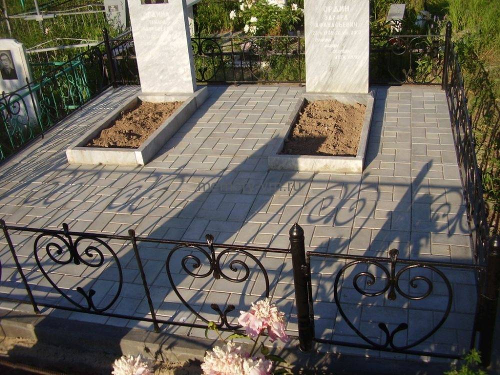 Как оформить могилу на кладбище своими руками фото. установка памятника с благоустройством захоронения