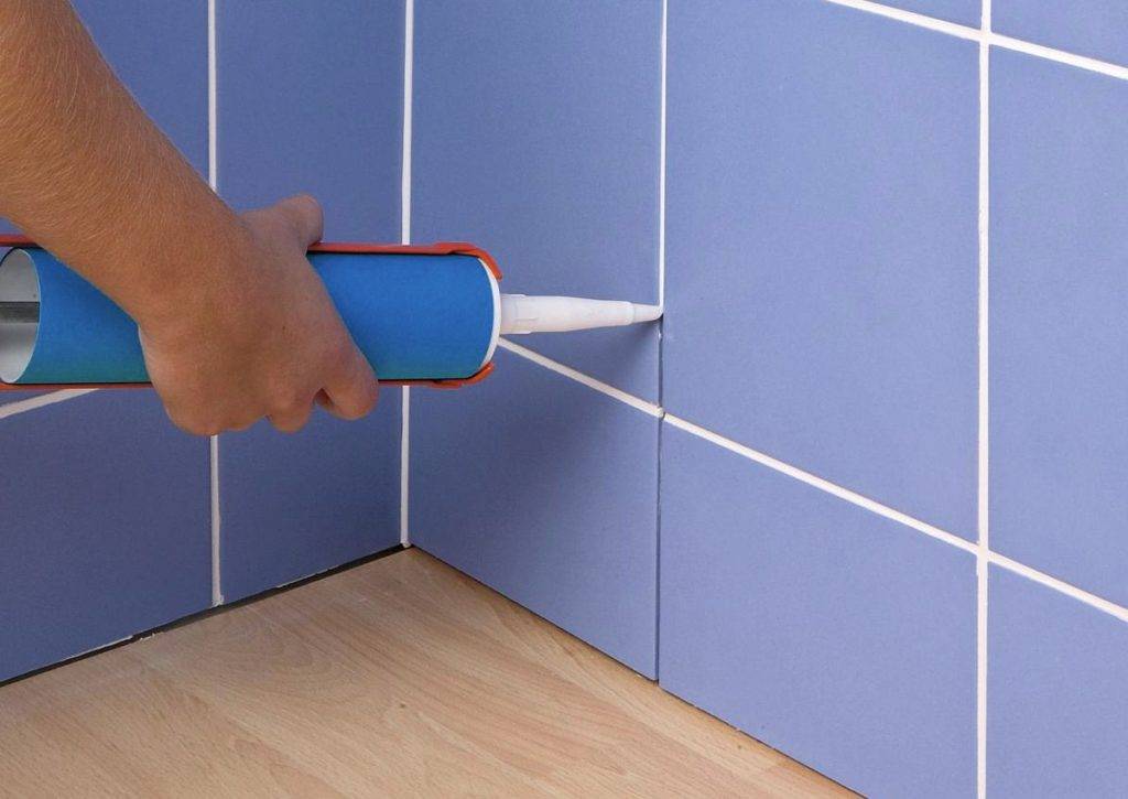 Как и чем обновить затирку швов на плитке в ванной комнате — пошаговое видео и фото