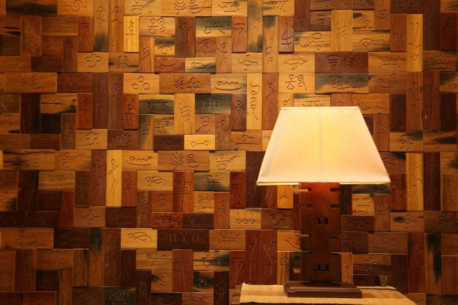 Деревянная мозаика для стен, что это такое и где ее можно применять