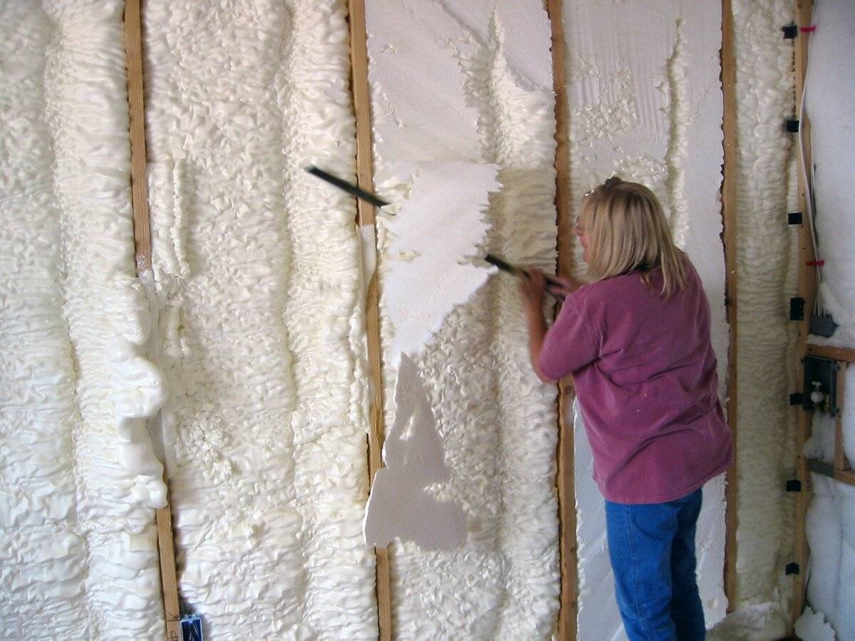 Как правильно утеплить стену в угловой квартире — рекомендации по выбору теплоизоляции и особенности монтажа