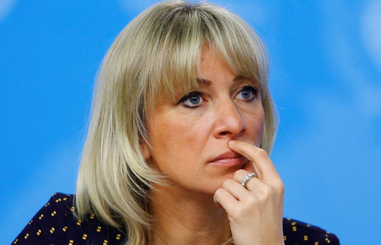 Захарова назвала шокирующей реакцию запада на инцидент с самолетом