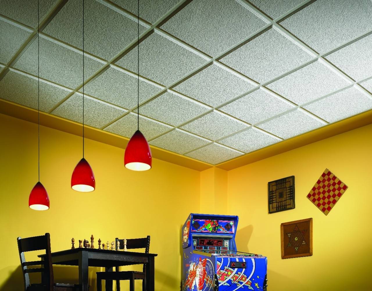 Умные советы: как покрасить потолочную плитку из пенопласта