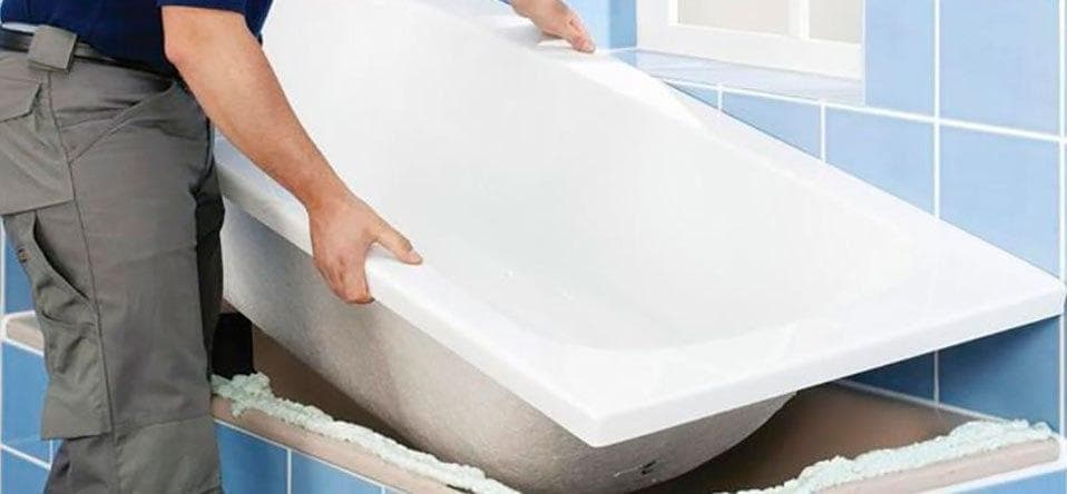 Акриловый вкладыш для ванны: достоинства, пошаговая инструкция
