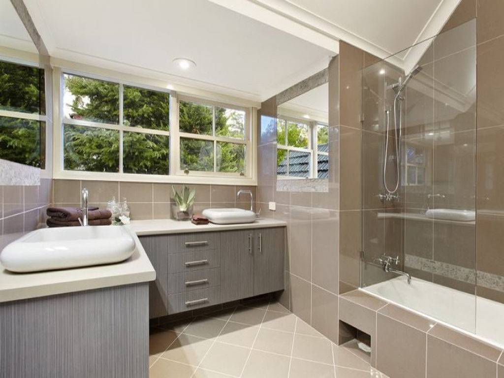Ванная с окном — советы по дизайну, примеры использования и советы по правильному размещению окна (75 фото и видео). как оформить дизайн ванной комнаты с окном